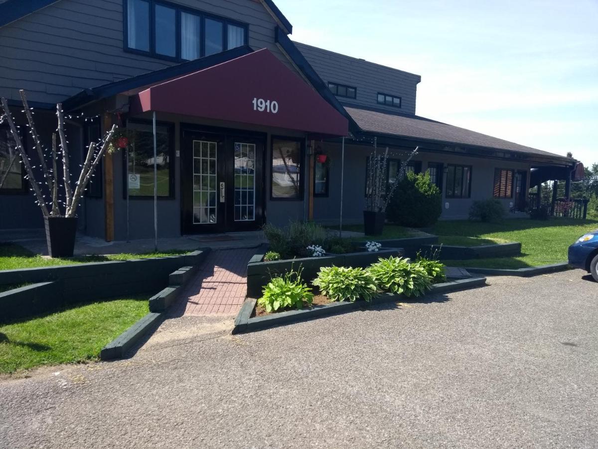 Complexe Les Neiges Hotell Beaupré Eksteriør bilde